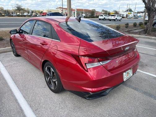 2021 Hyundai ELANTRA SEL