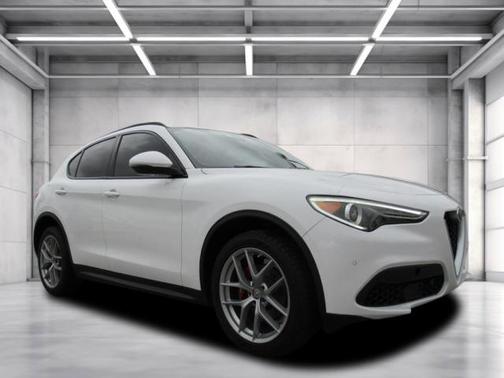 2018 Alfa Romeo Stelvio Ti