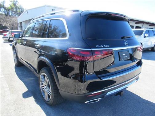 2025 Mercedes-Benz GLS 450 4MATIC