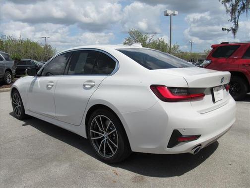 Alpine White 2022 BMW 330 i