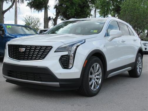 Crystal White Tri-Coat 2022 Cadillac XT4 Premium Luxury