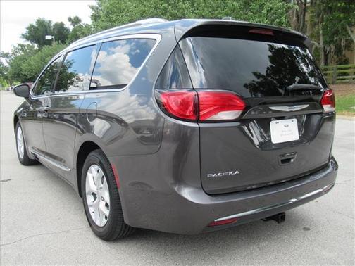 Crystal Metallic 2020 Chrysler Pacifica Touring-L Plus