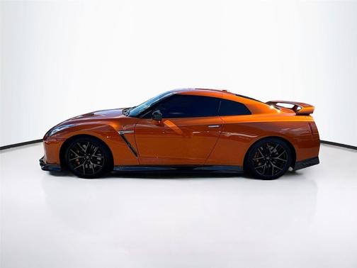2017 Nissan GT-R Premium