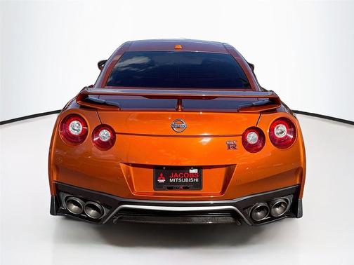 2017 Nissan GT-R Premium