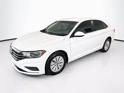 Pure White 2019 Volkswagen Jetta 1.4T S