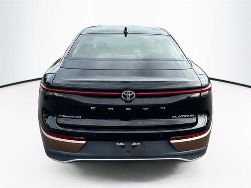 2023 Toyota Crown Platinum