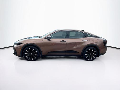 2023 Toyota Crown Platinum