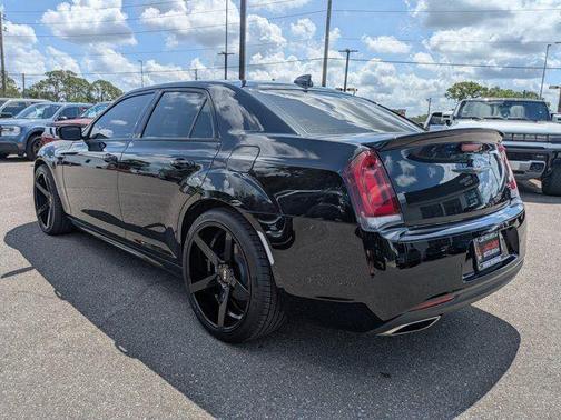 2023 Chrysler 300 S