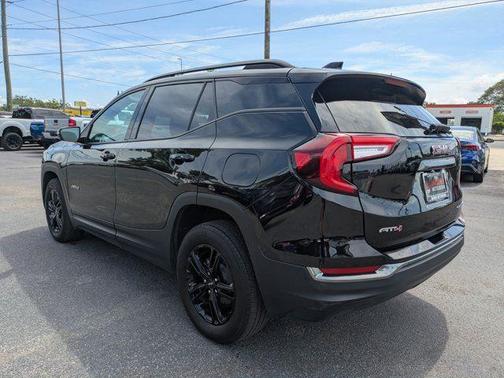 2023 GMC Terrain AWD AT4