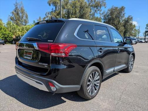 2019 Mitsubishi Outlander SEL