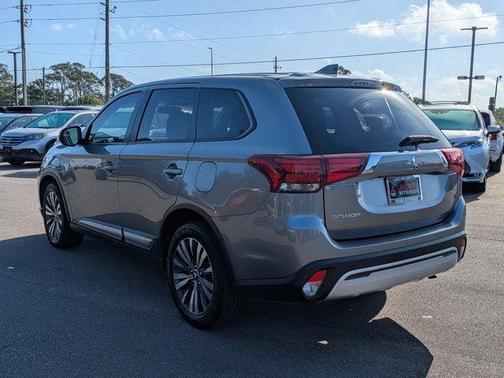 2020 Mitsubishi Outlander ES