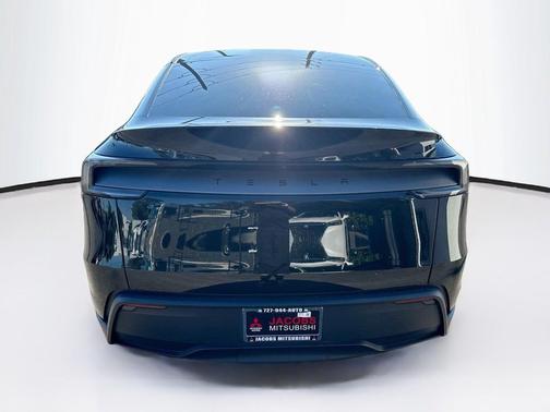 Diamond Black 2026 Tesla Model Y Premium Rear-Wheel Drive