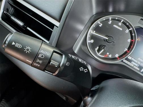 Black Diamond 2026 Mitsubishi Outlander SE