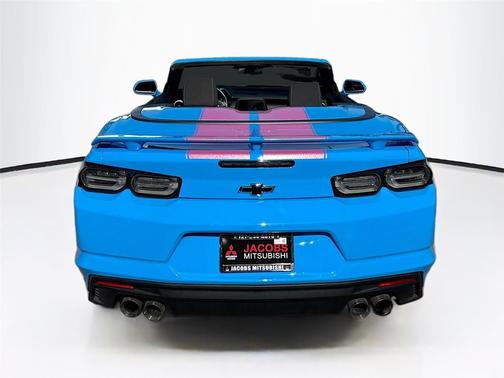 2023 Chevrolet Camaro RWD Convertible LT1
