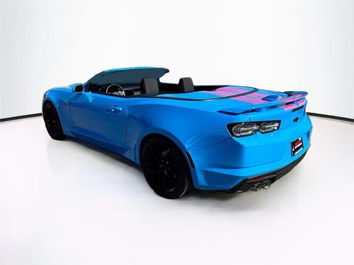2023 Chevrolet Camaro RWD Convertible LT1