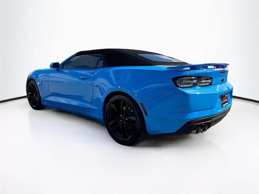 2023 Chevrolet Camaro RWD Convertible LT1