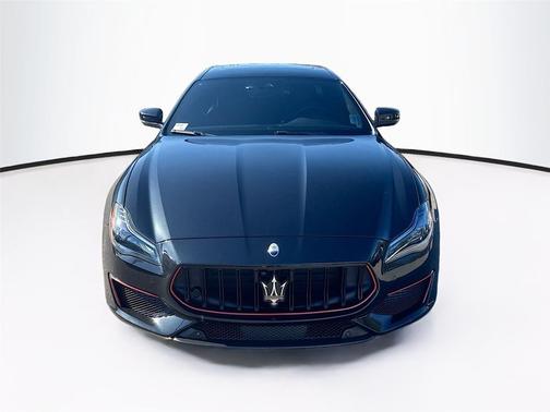 2022 Maserati Quattroporte Trofeo