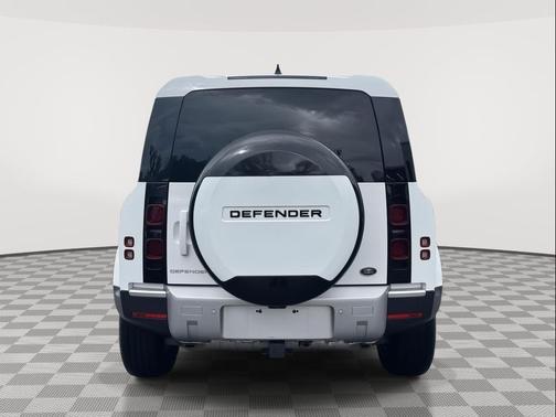 2023 Land Rover Defender 110 Standard