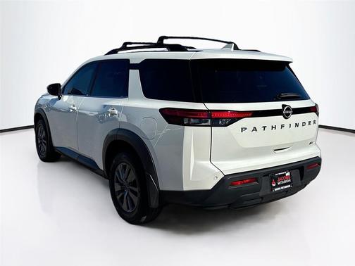 2024 Nissan Pathfinder SV FWD