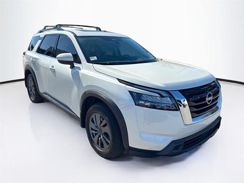 2024 Nissan Pathfinder SV FWD