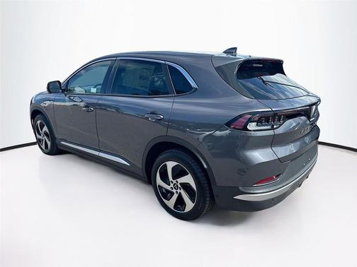 2025 VinFast VF 8 Eco