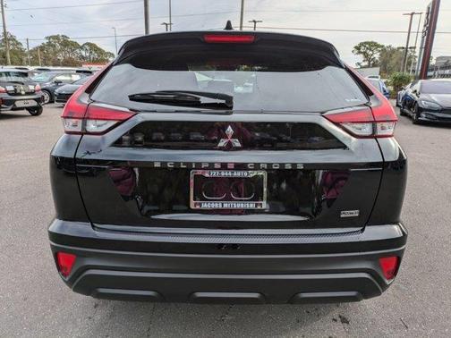 2025 Mitsubishi Eclipse Cross LE
