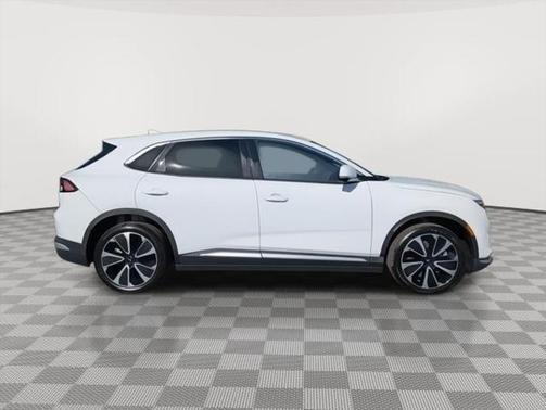 2025 VinFast VF 8 Plus