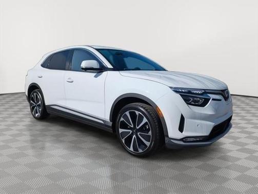 2025 VinFast VF 8 Plus