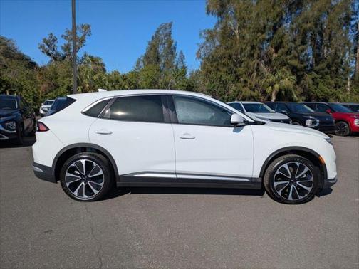 2025 VinFast VF 8 Plus