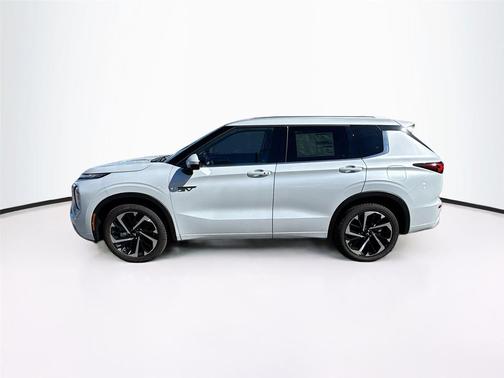 2025 Mitsubishi Outlander PHEV SEL