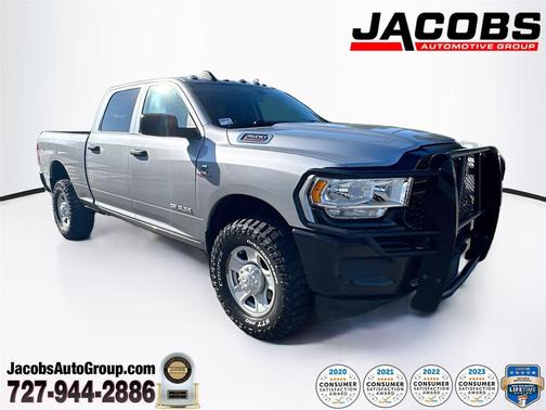 2019 RAM 2500 Tradesman Crew Cab 4x4 6'4' Box