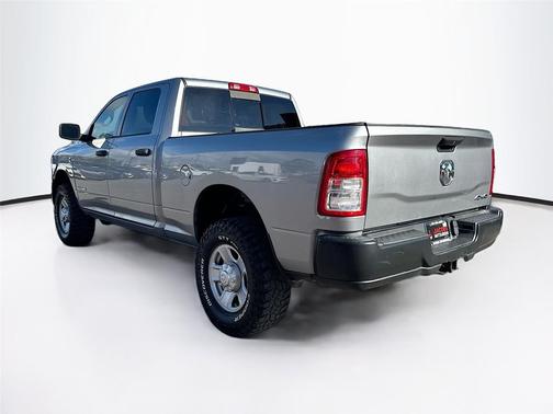 2019 RAM 2500 Tradesman Crew Cab 4x4 6'4' Box
