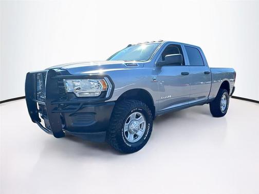 2019 RAM 2500 Tradesman Crew Cab 4x4 6'4' Box