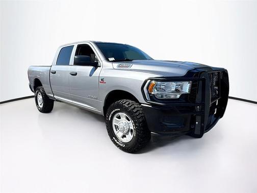2019 RAM 2500 Tradesman Crew Cab 4x4 6'4' Box