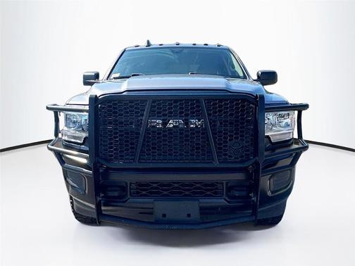 2019 RAM 2500 Tradesman Crew Cab 4x4 6'4' Box