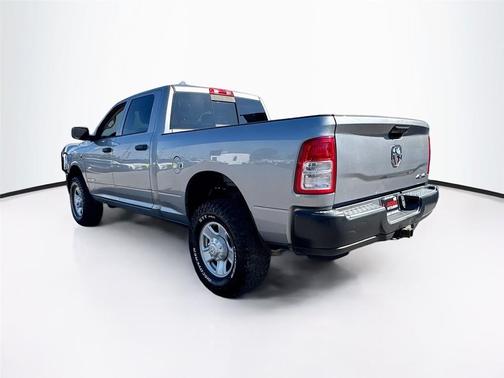 2019 RAM 2500 Tradesman Crew Cab 4x4 6'4' Box