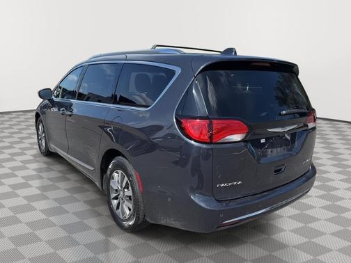 2020 Chrysler Pacifica Hybrid Limited