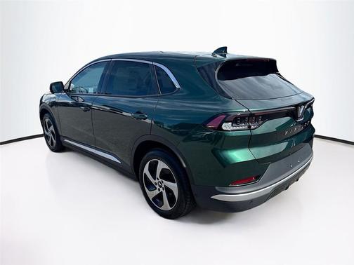 2025 VinFast VF 8 Eco