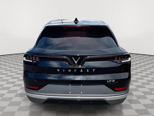 2025 VinFast VF 8 Eco
