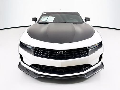 Summit White 2021 Chevrolet Camaro 1LT