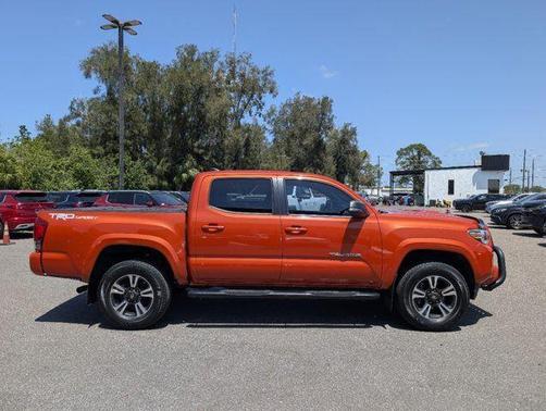 2017 Toyota Tacoma SR5