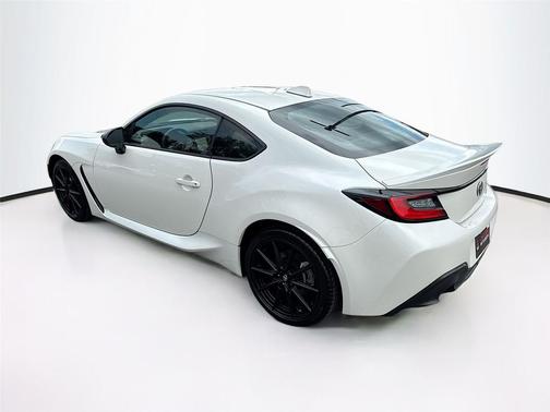 2024 Toyota GR86 Premium