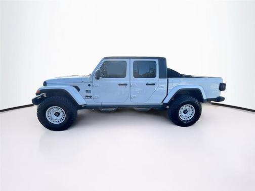 2022 Jeep Gladiator Sport S