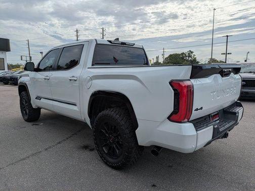 2024 Toyota Tundra Hybrid Platinum