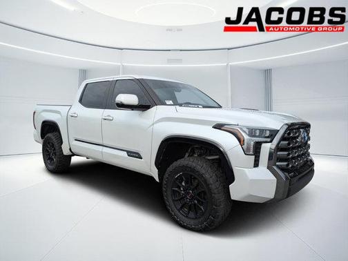 2024 Toyota Tundra Hybrid Platinum