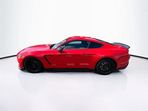 2017 Ford Shelby GT350 Base