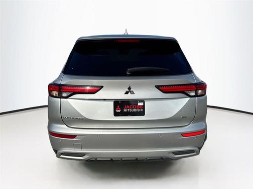 2024 Mitsubishi Outlander SE 2.5 2WD