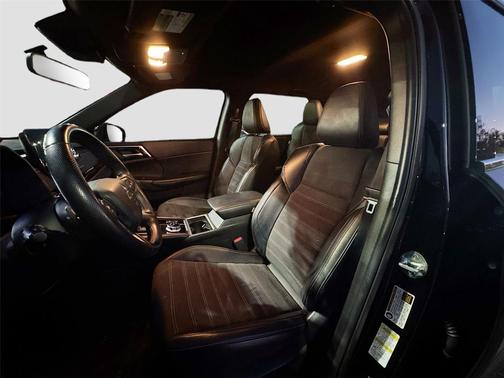 2023 Mitsubishi Outlander SE Black Edition 2WD