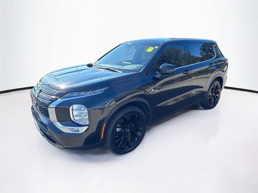 2023 Mitsubishi Outlander SE Black Edition 2WD