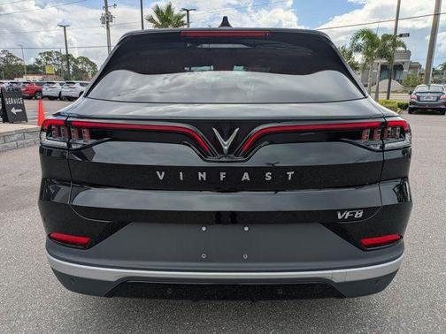 2024 VinFast VF 8 Plus
